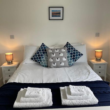 Tomax Garden Cabin Free Parking Інвернесс Екстер'єр фото